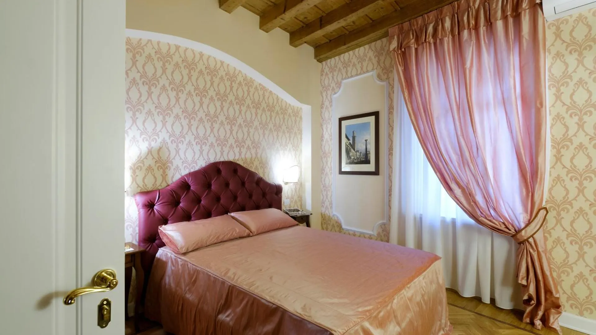 Corte Regia Verona Apartment